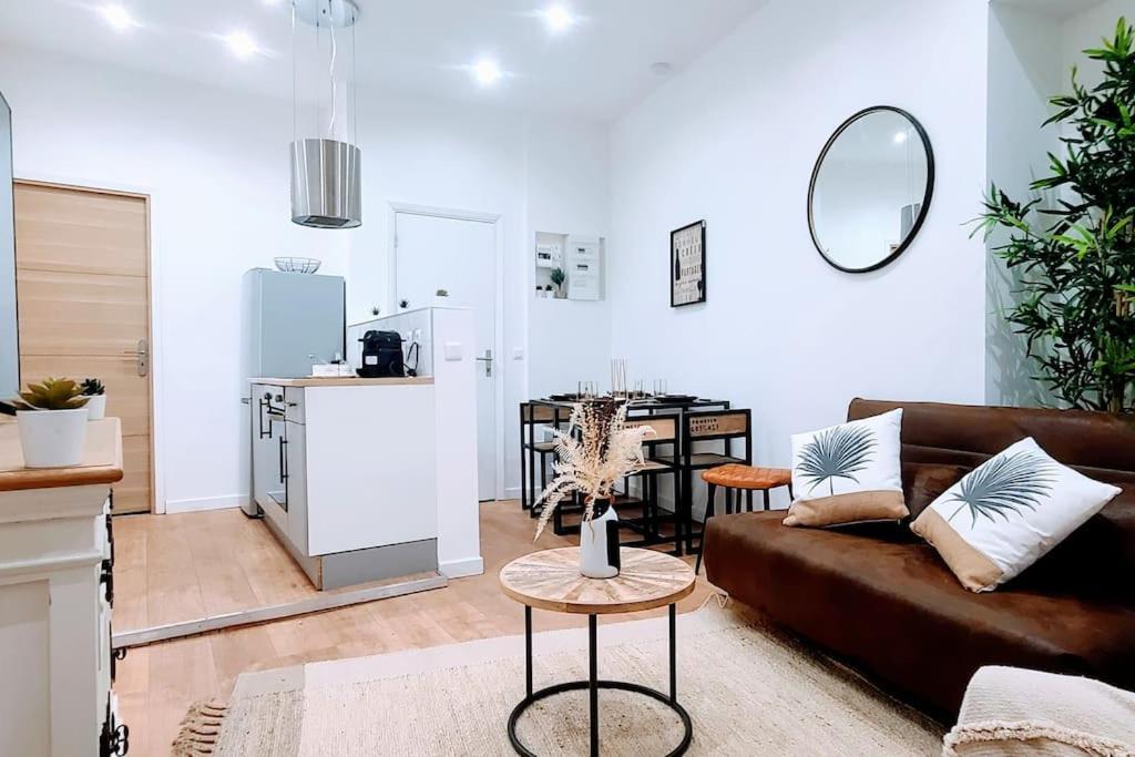 7 Couchages Aux Portes Des Celebres Parfumeries Wifi Γκρας Εξωτερικό φωτογραφία